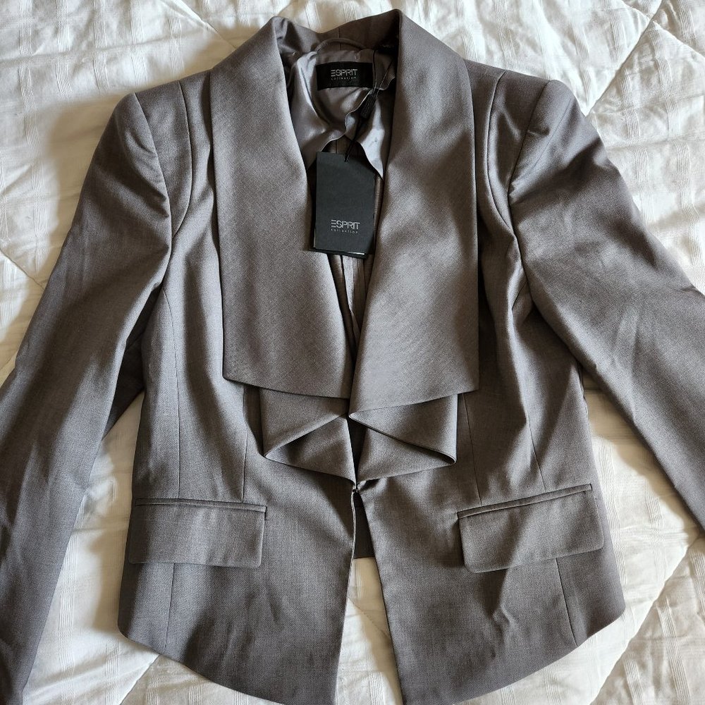 NWT ESPRIT Collection Gray Blazer/ Suit Jacket Women`s (6)